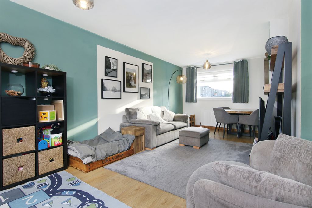 Property photo 2 of 17 Property Image 2