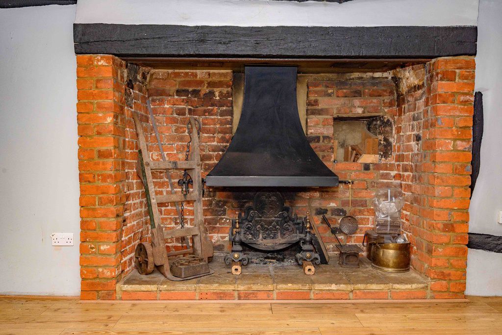 Property photo 3 of 14 Iglenook Fireplace