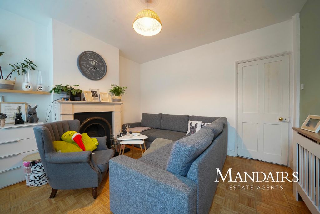 Property photo 2 of 14