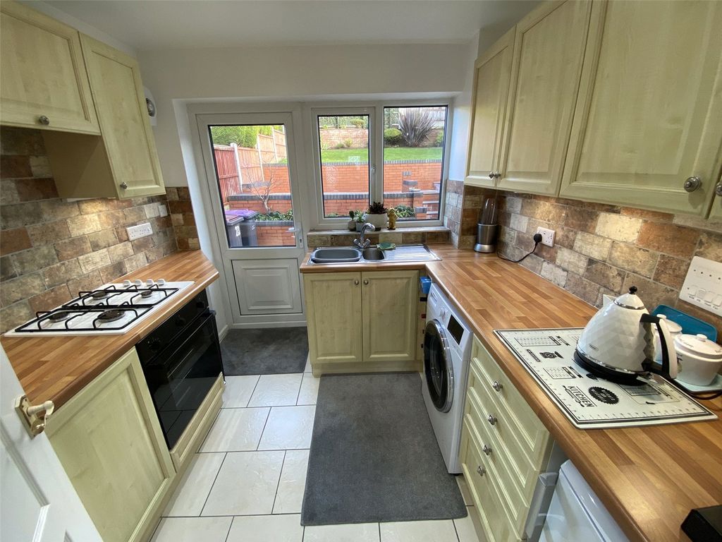 Property photo 2 of 20 Picture No. 17