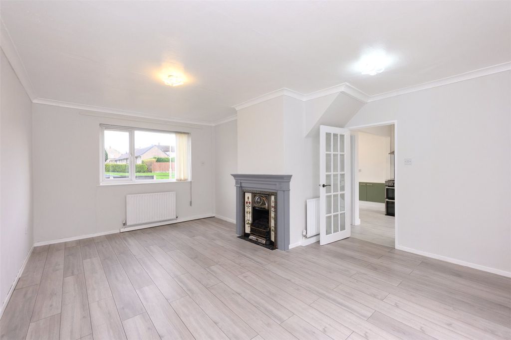 Property photo 2 of 9 Living Room