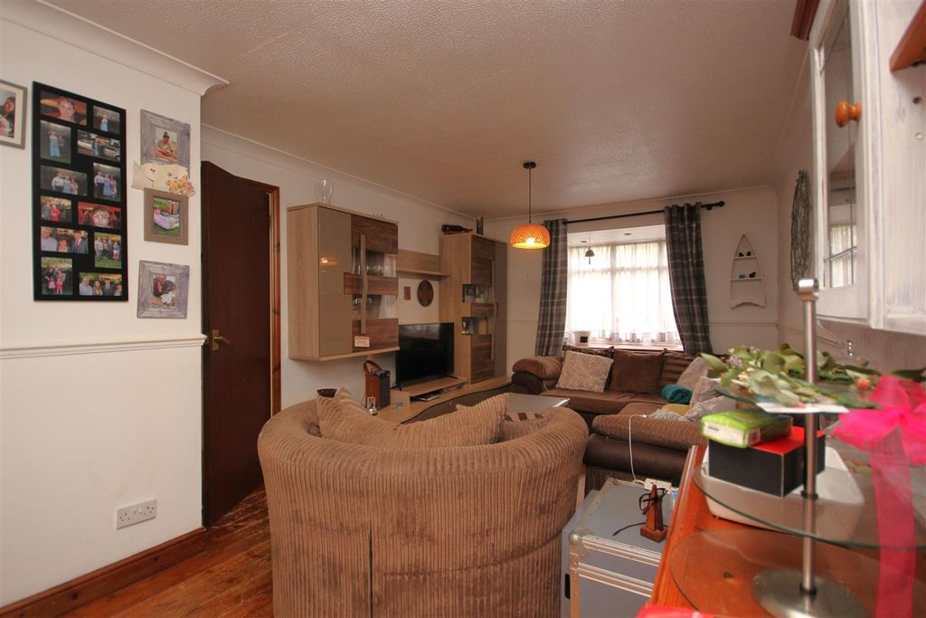 Property photo 3 of 17 Img_7249.Jpg