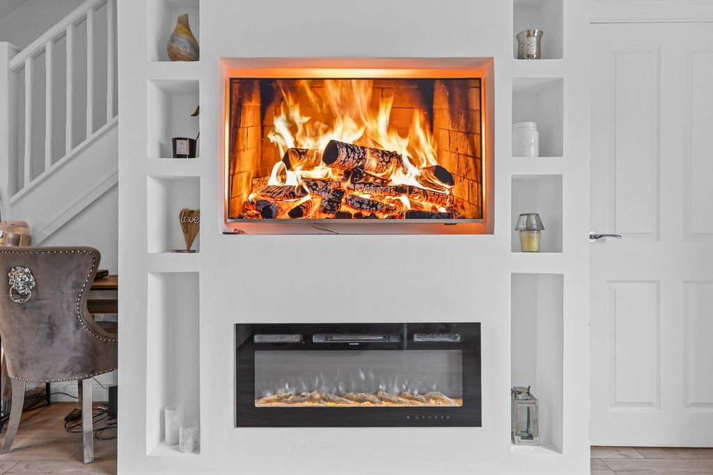 Property photo 3 of 19