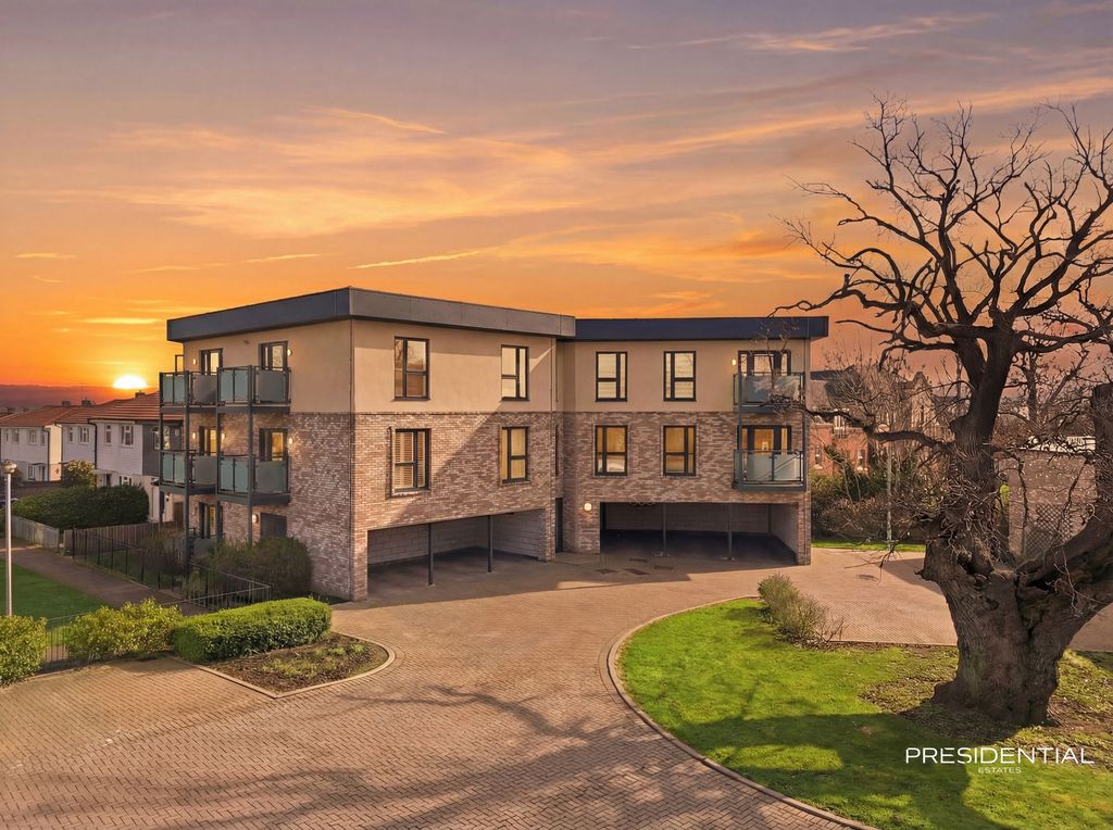 Property photo 1 of 25