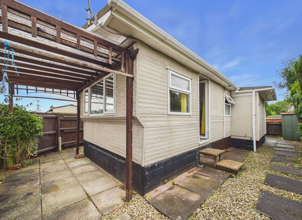 Property photo 3 of 15 Cam03318G0-Pr0045-Still012-001