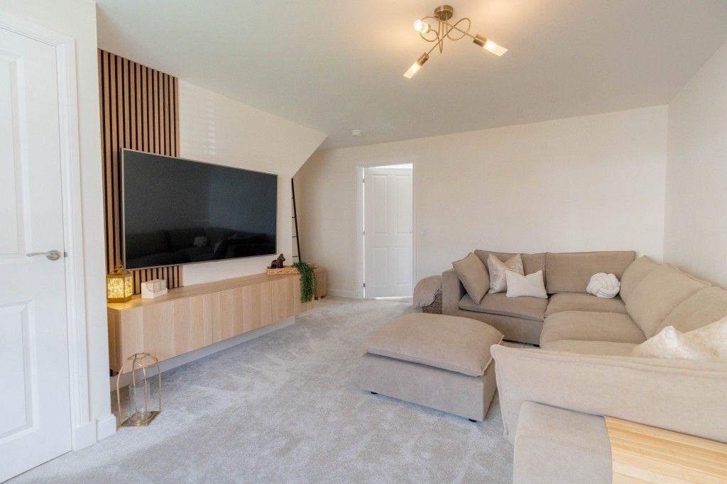 Property photo 3 of 23 Gallery