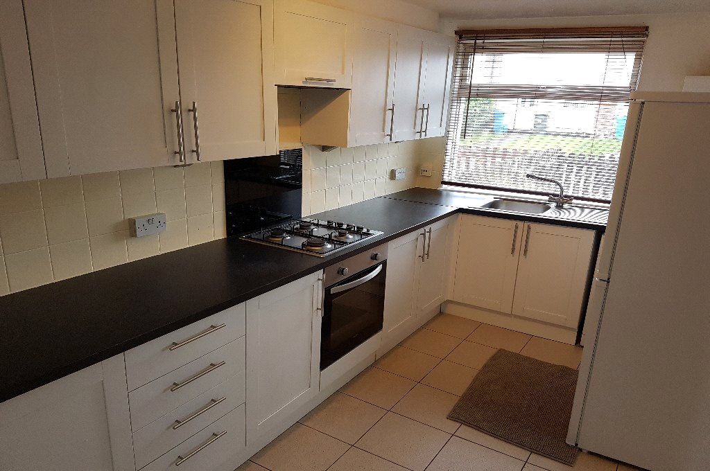 Property photo 2 of 9 Picture No. 12