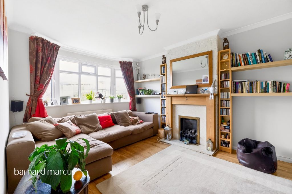 Property photo 3 of 14