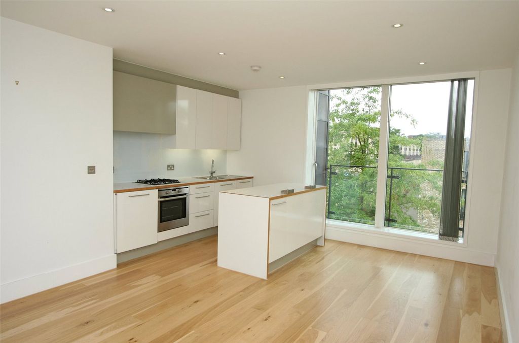 Property photo 2 of 6 Picture No. 07