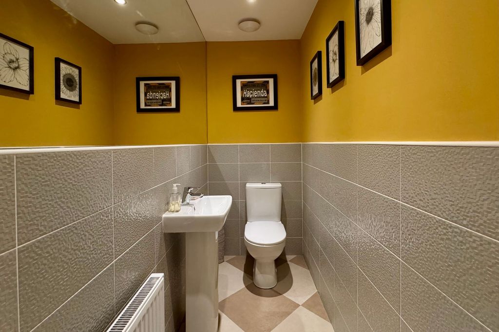 Additional image 9 of 4 bed detached house for saleCherry Grove, Glossop SK13