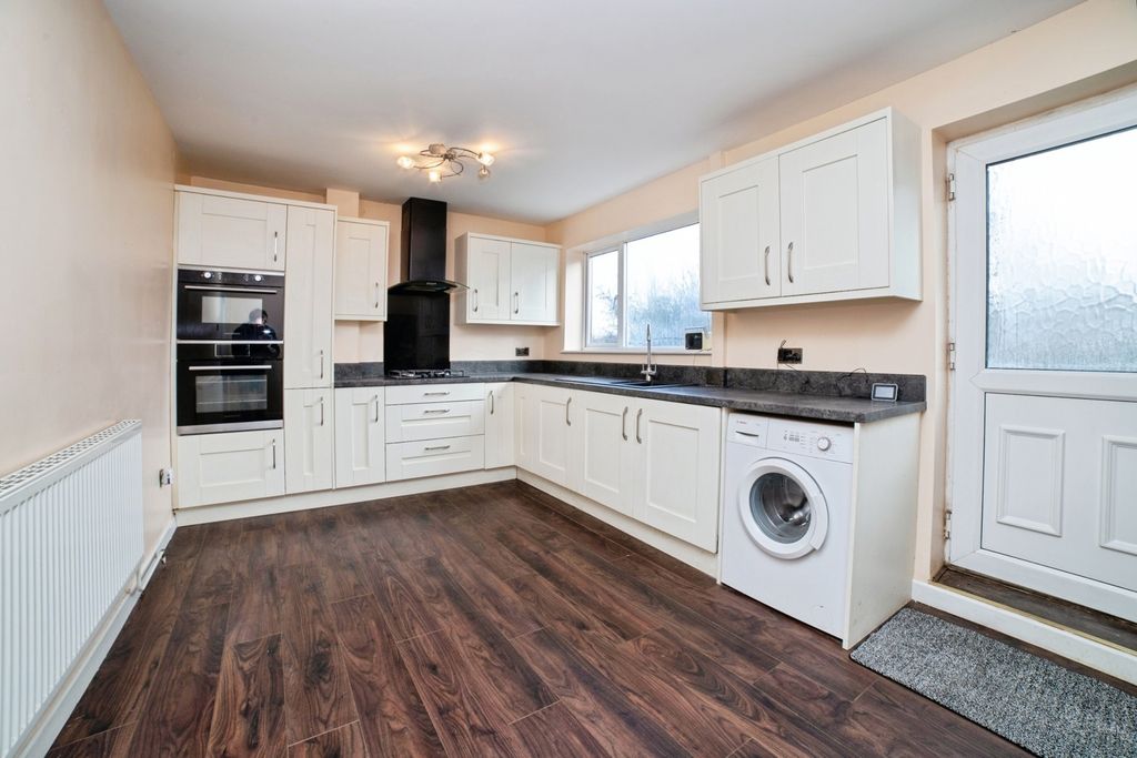 Property photo 2 of 22 Pbox-Img.Jpg