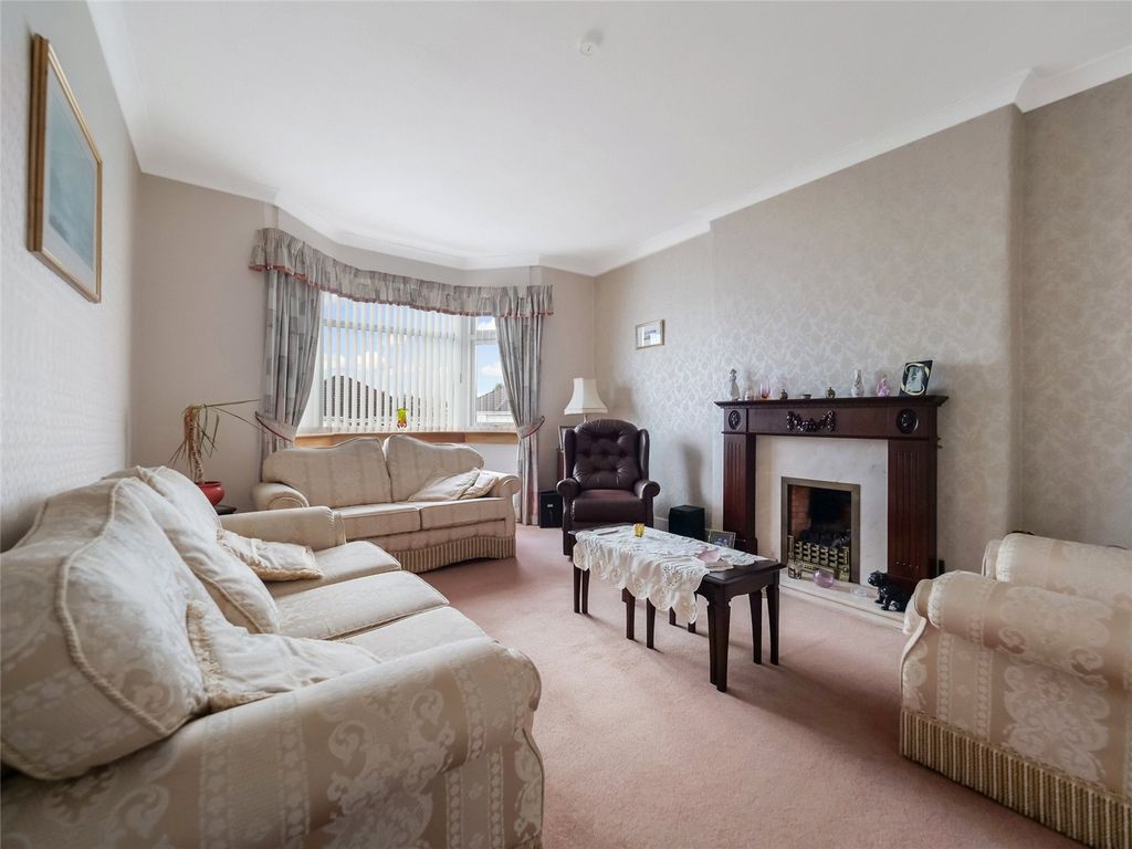 Property photo 2 of 14 Picture No. 10