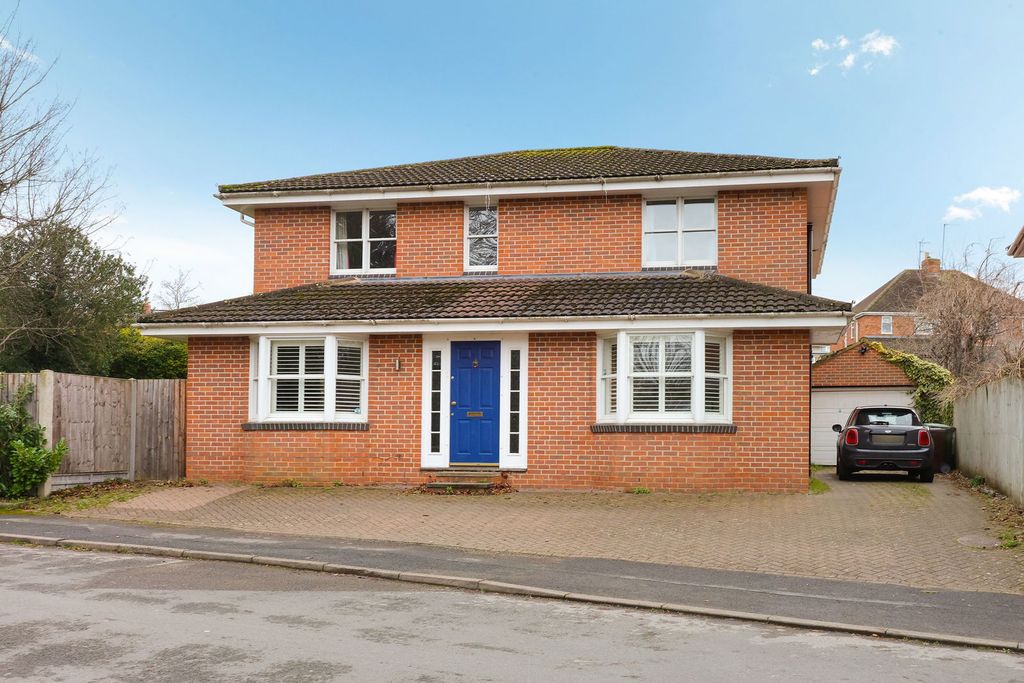 Property photo 1 of 25