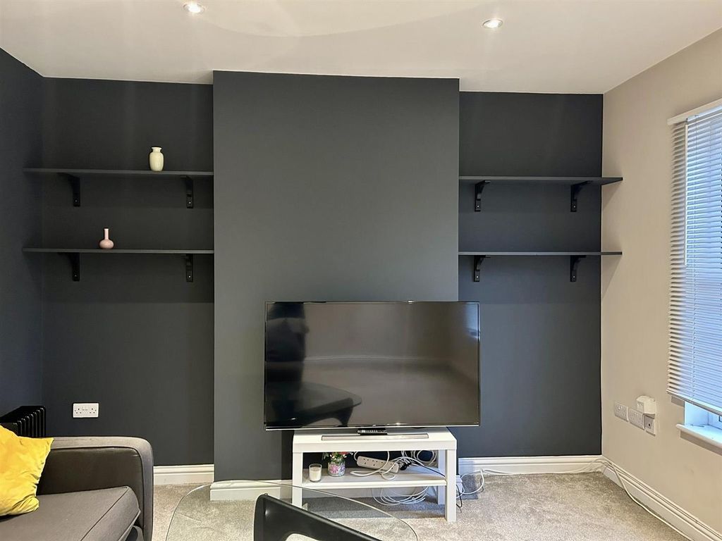 Property photo 3 of 8 A9Dbb70c-09Af-4792-8Eb1-Ea788A7c814E.Jpg