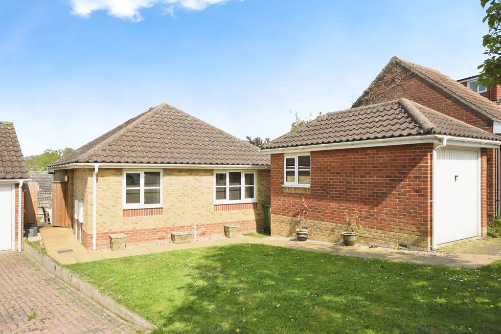 Property photo 1 of 15