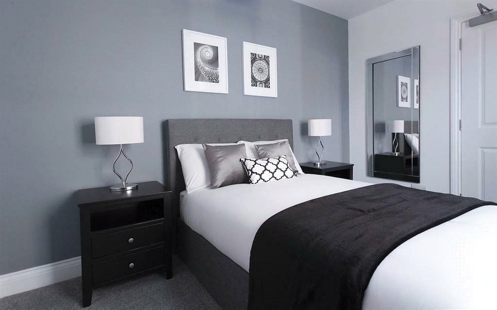 Property photo 2 of 8 Bedroom