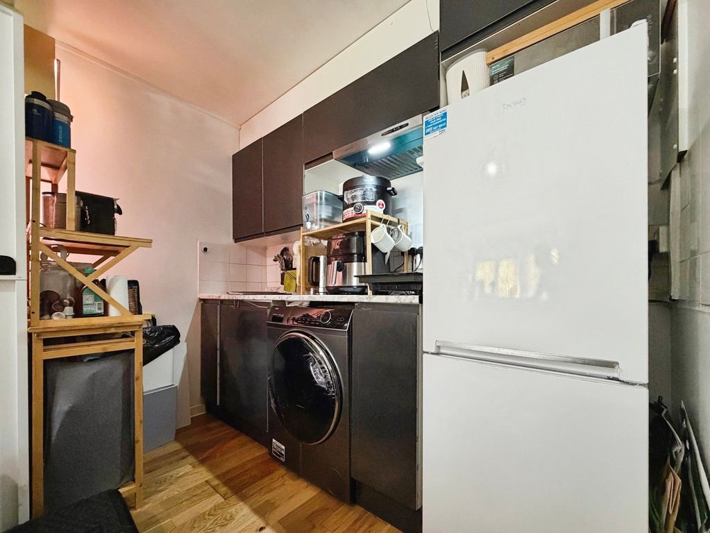 Property photo 2 of 6 Pbox-Img.Jpg