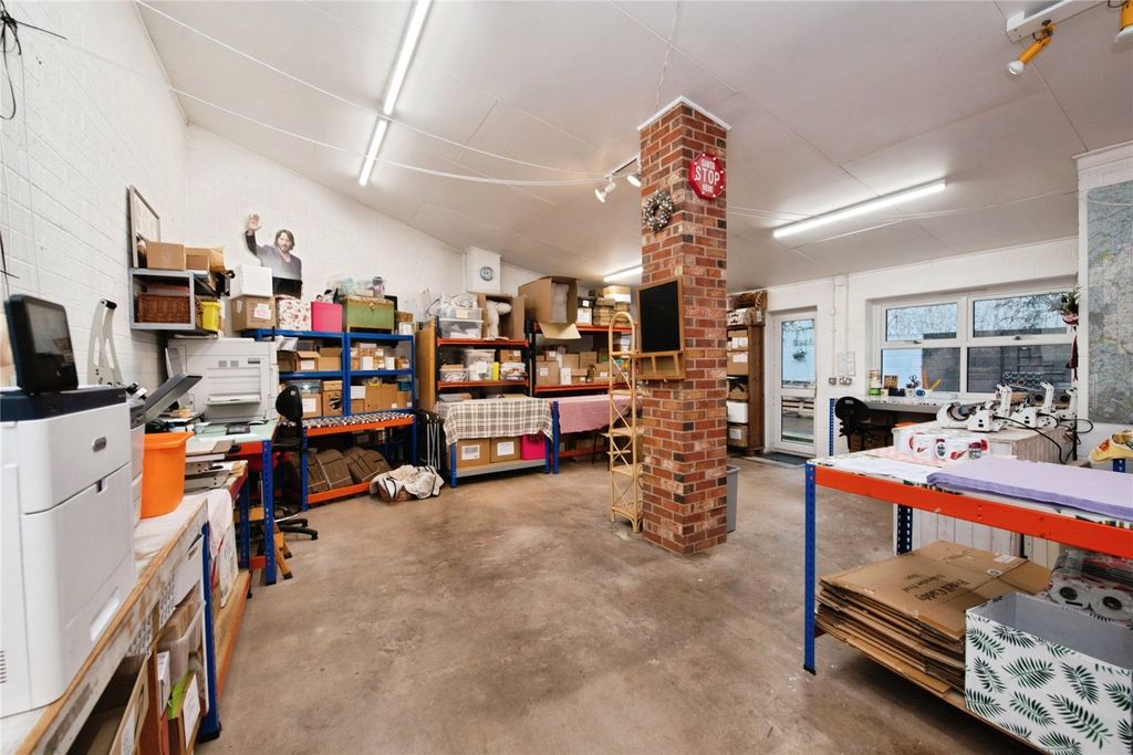 Property photo 3 of 19 Picture No. 26