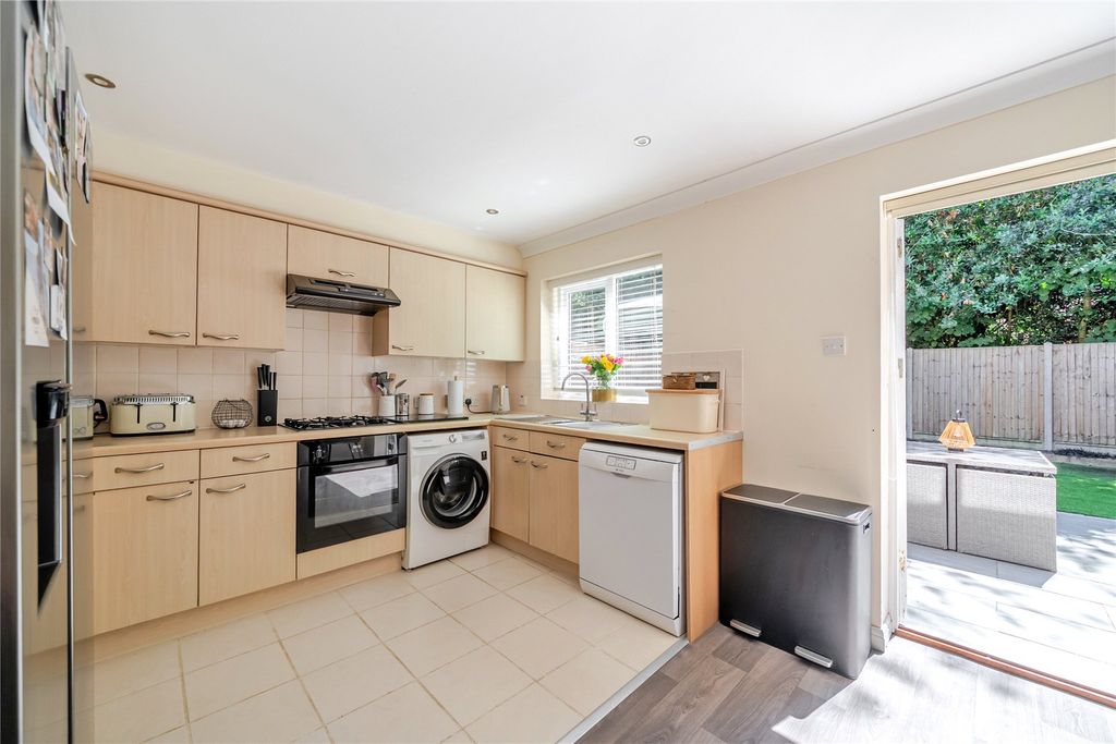 Property photo 2 of 16 Picture No. 05