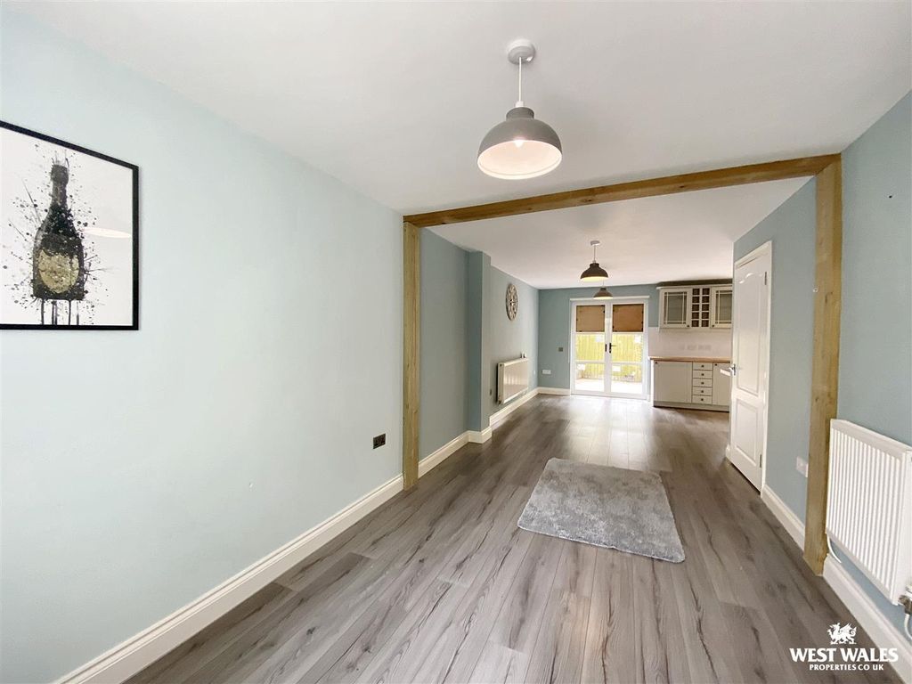 Property photo 2 of 20 Img_5135.Jpg