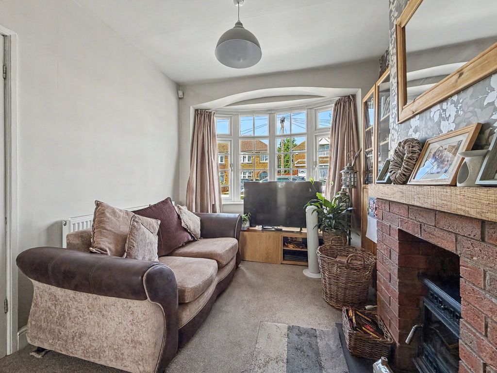 Property photo 3 of 26