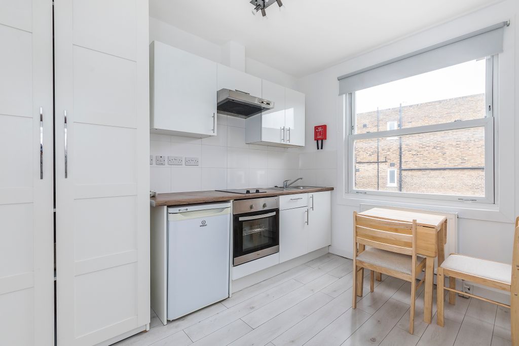 Property photo 3 of 5