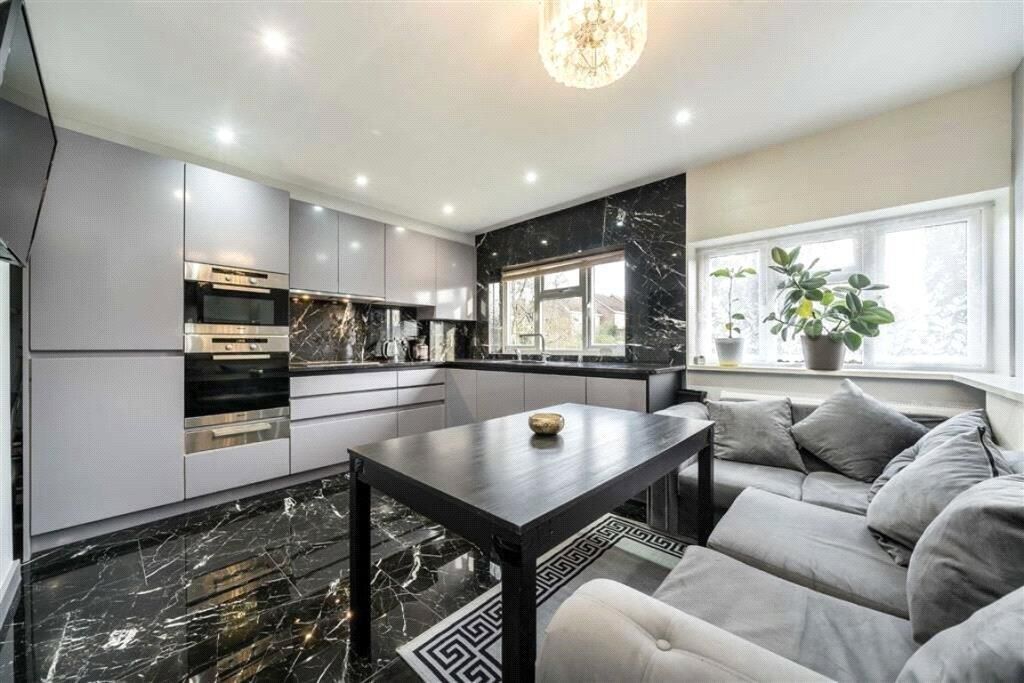 Property photo 1 of 13 Kitchen