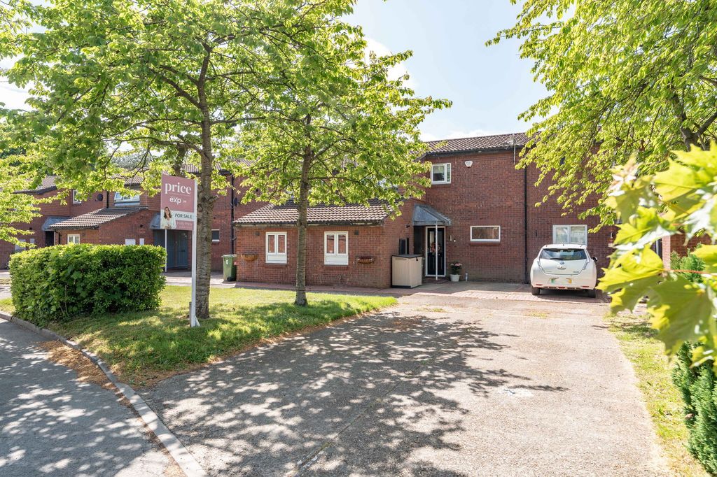 Property photo 2 of 15