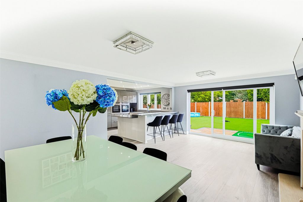 Property photo 3 of 35 Picture No. 12