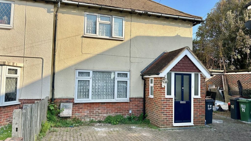 Property photo 2 of 21