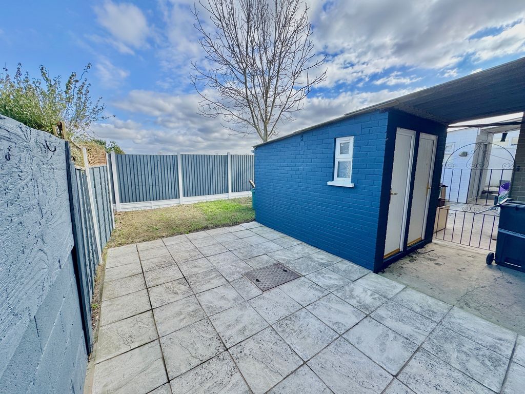 Property photo 2 of 7