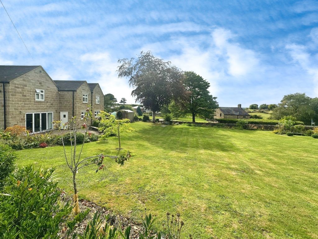 Property photo 2 of 30