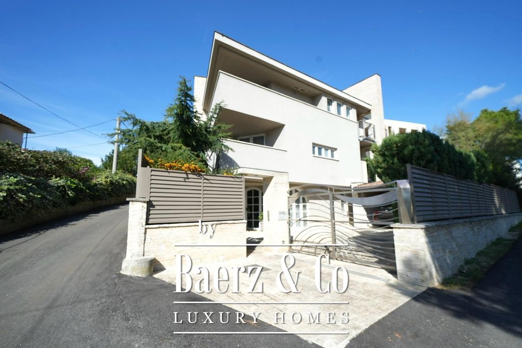 Property photo 2 of 47