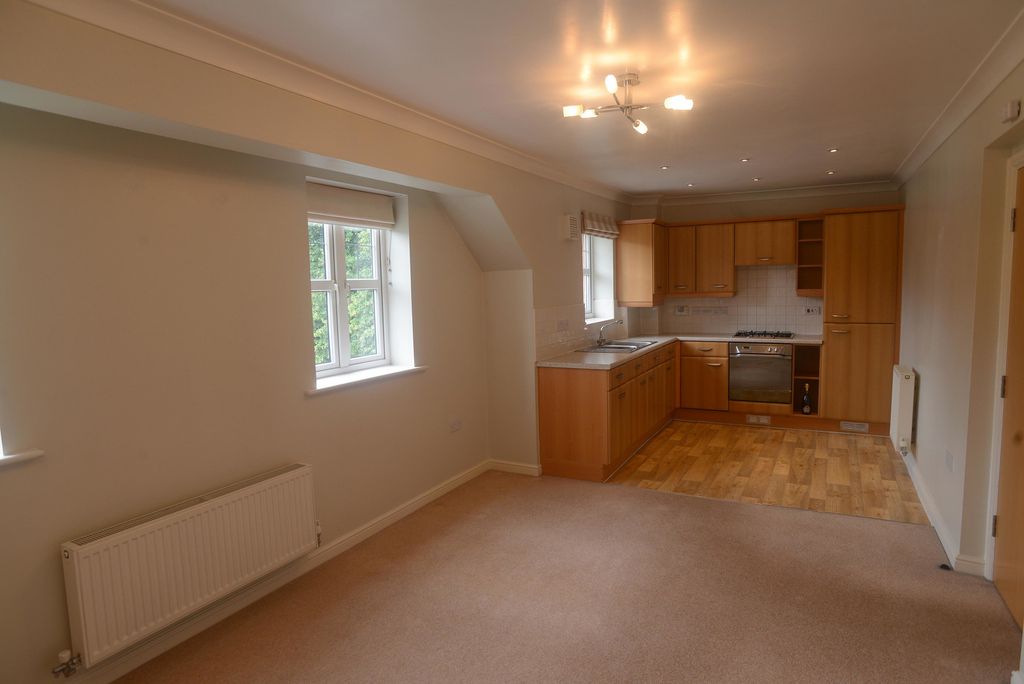Property photo 3 of 11 Open Plan Living