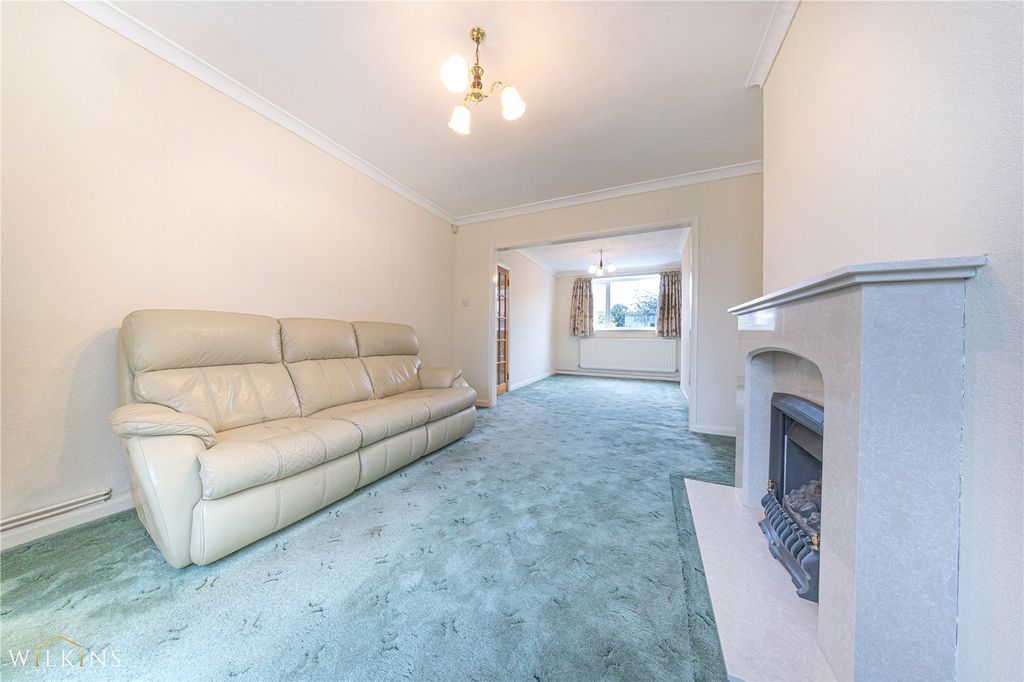 Property photo 2 of 28 Picture No. 03