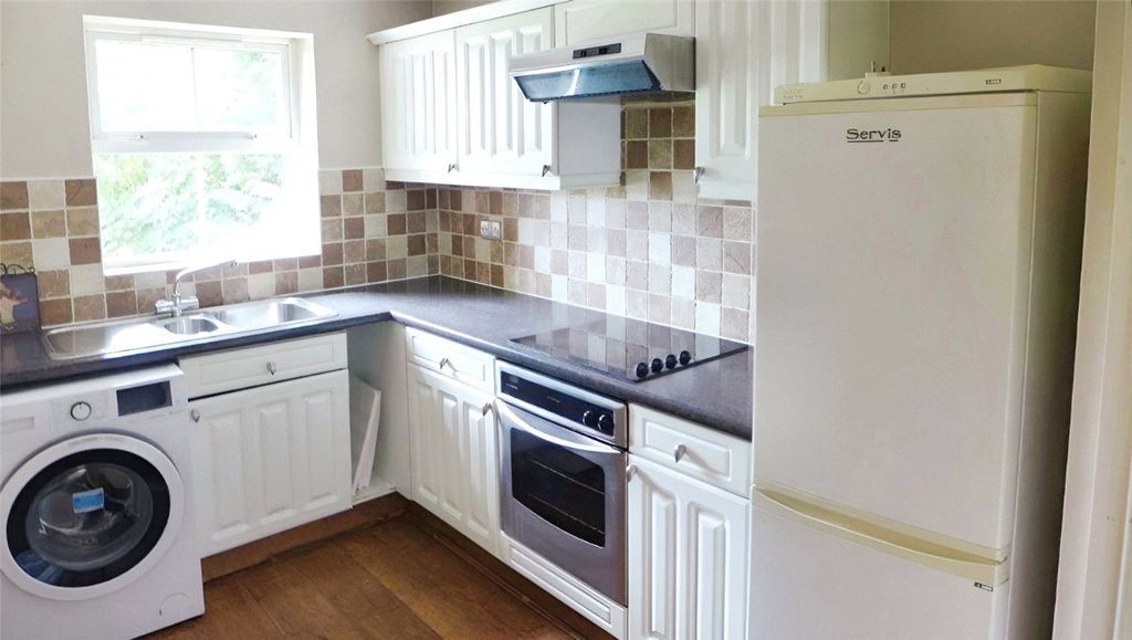 Property photo 2 of 6 Picture No. 08