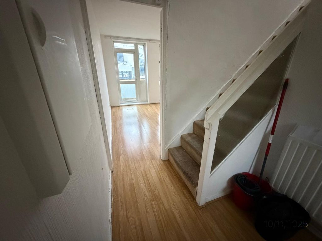 Property photo 3 of 26