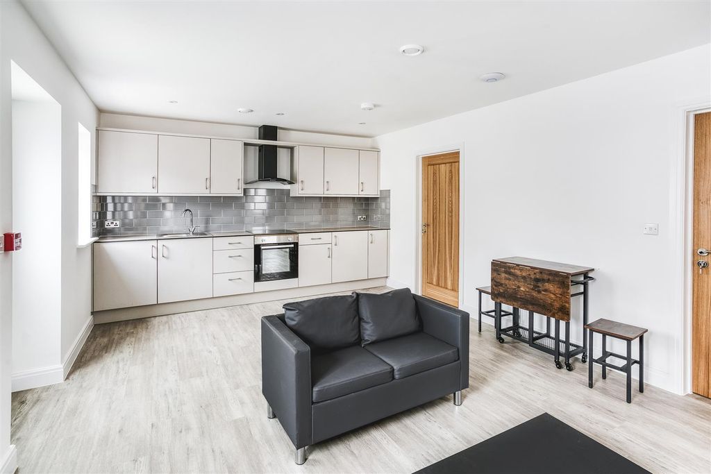 Property photo 2 of 7 2025-06-03 11.18.21-1_Hdr.Jpg