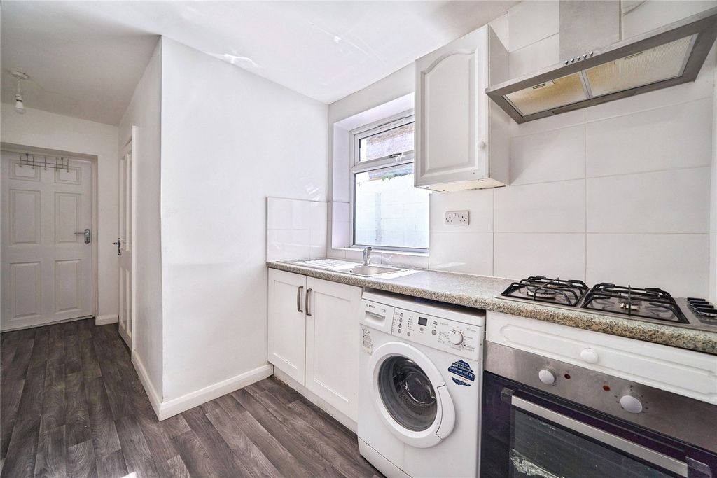 Property photo 3 of 31 Picture No. 48