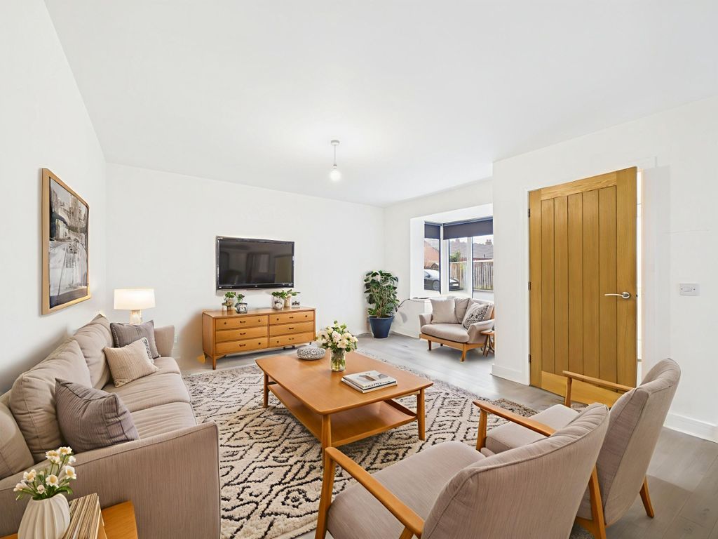 Property photo 3 of 15 4898907