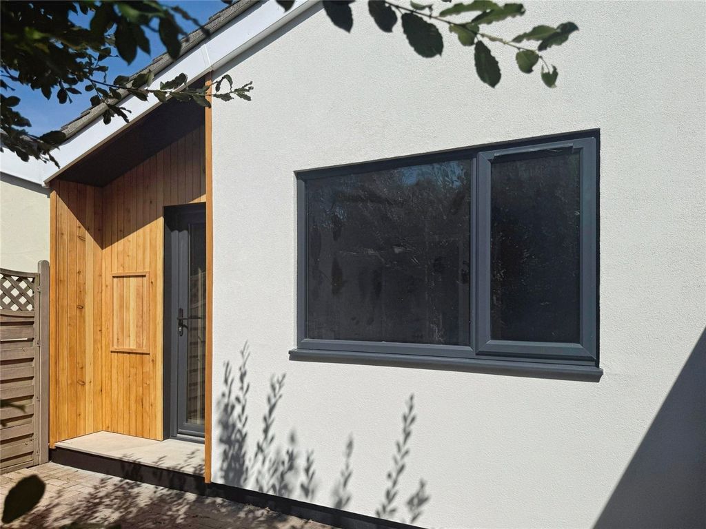 Property photo 1 of 9 Picture No. 06