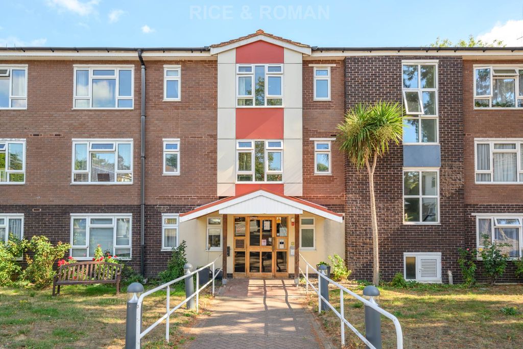 Property photo 1 of 7