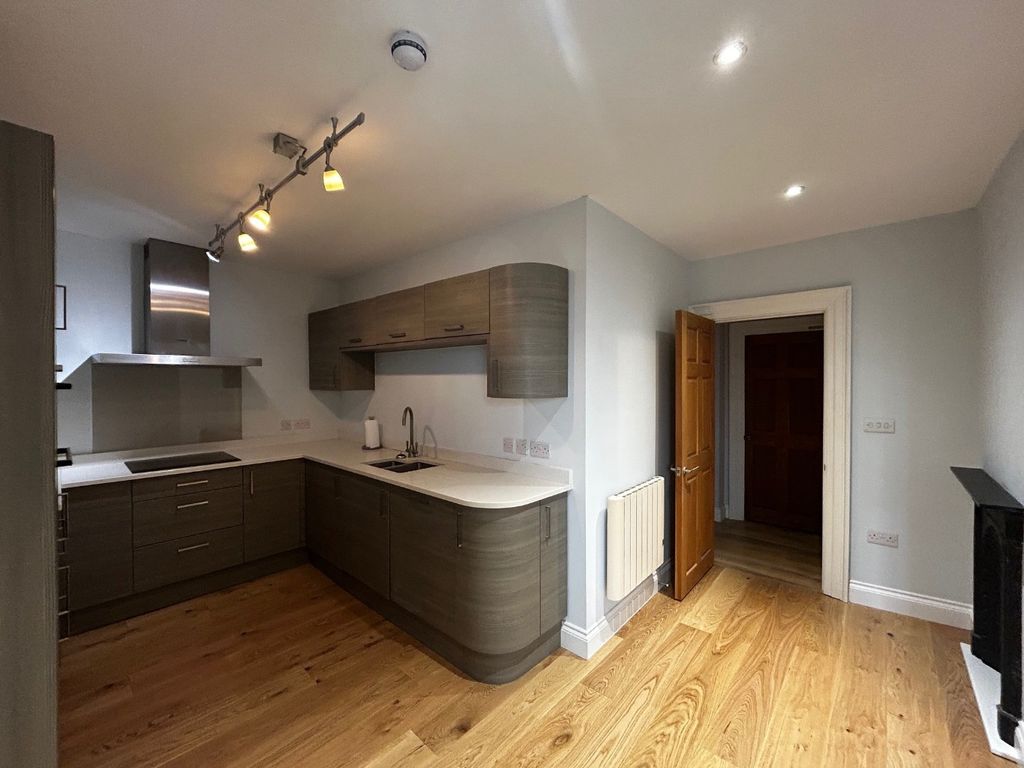 Property photo 2 of 9 4772821