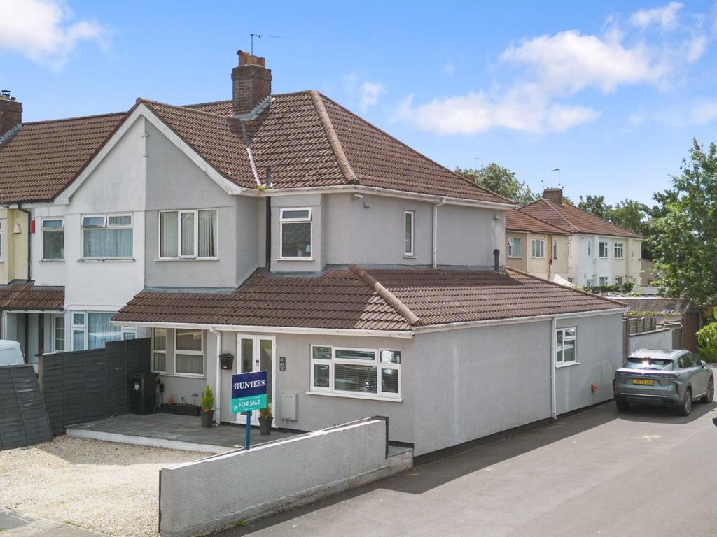 Property photo 1 of 31