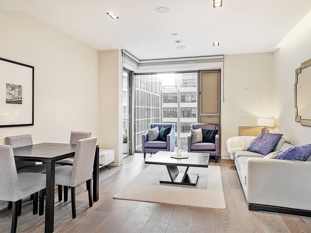 Property photo 2 of 14 Pearson Square