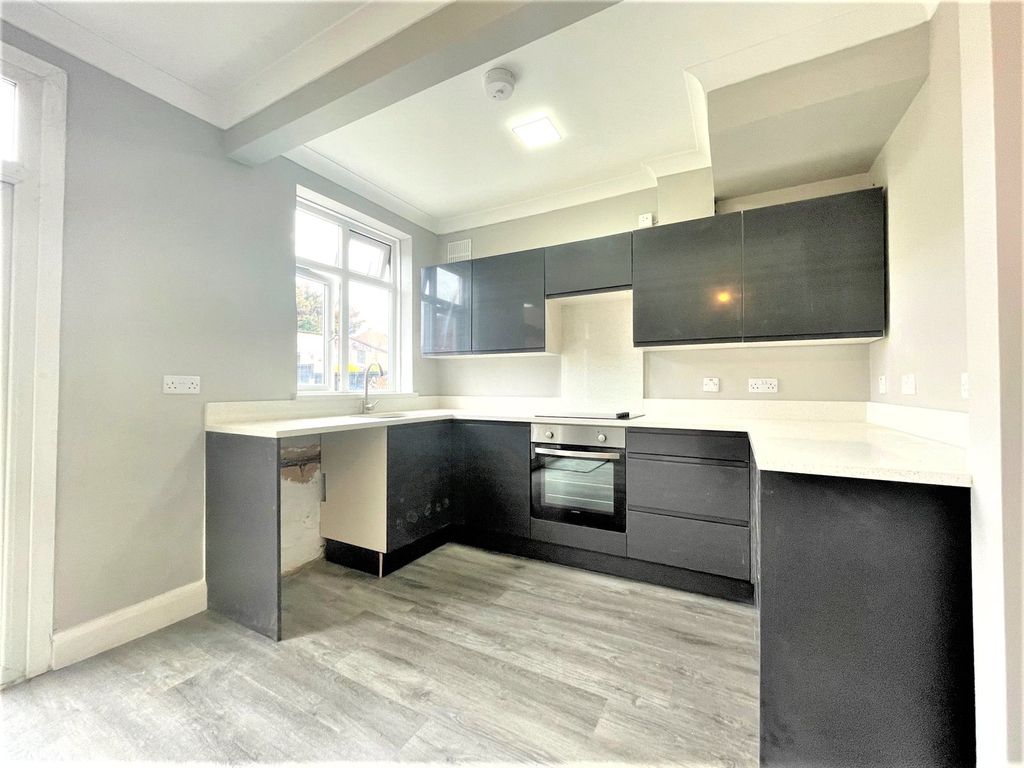 Property photo 2 of 11 Picture No. 02