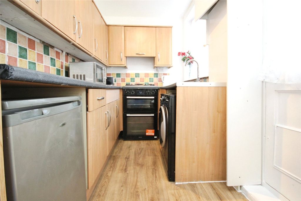 Property photo 3 of 10 Picture No. 18