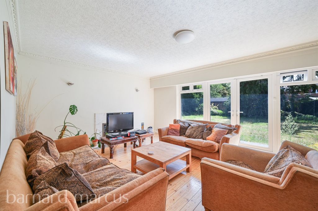 Property photo 2 of 18