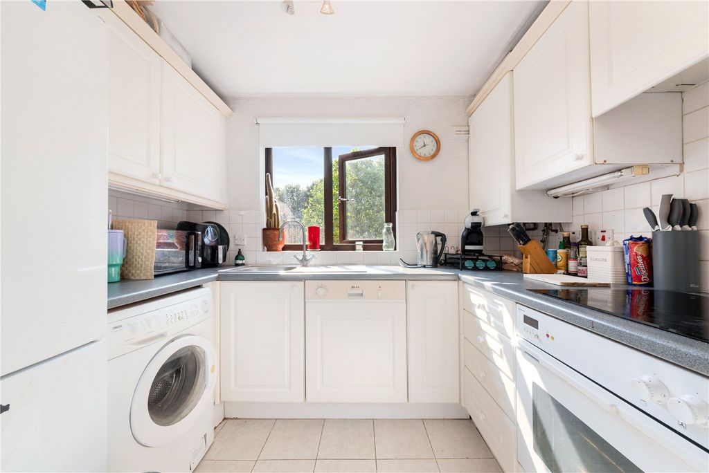 Property photo 3 of 8 Picture No. 07