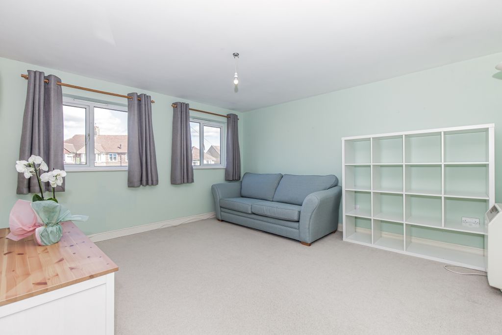 Property photo 2 of 7 174974